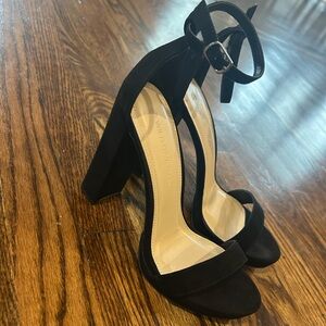 Wild Diva Black Suede Ankle Strap Platform Block Heels 7.5